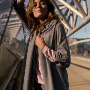 Szal z frędzlami szary