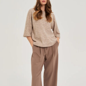 Czapka z metaliczną nitką beżowa