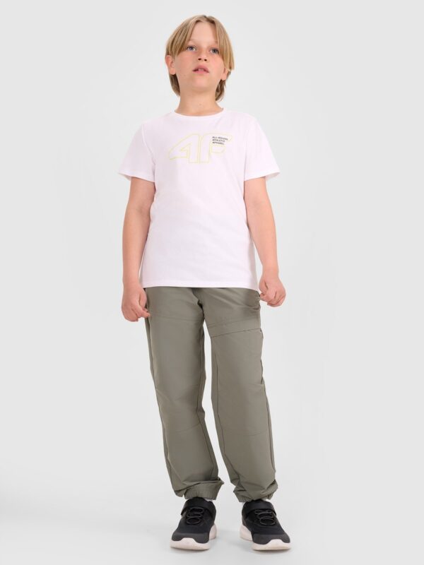 857834579a4bcc70299181e44574b8459e290133 4F T-shirt regular z nadrukiem chłopięcy - biały 122 (6-7 lat)