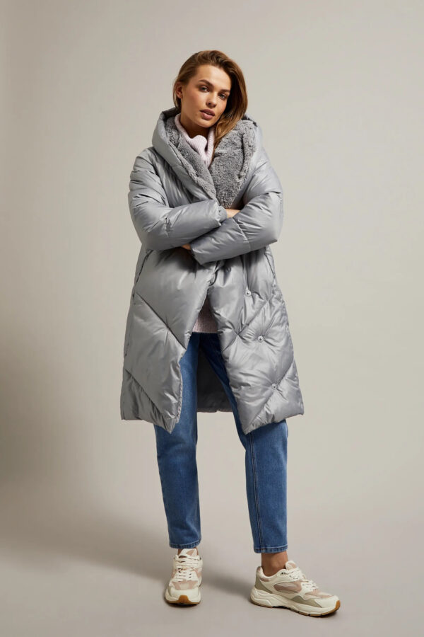 88324bff5be386e9f5e8b1226470b7539d1356f0 Kurtka z pikowaniem szara