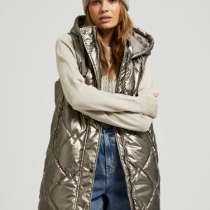 Pikowana kamizelka z kapturem beżowa