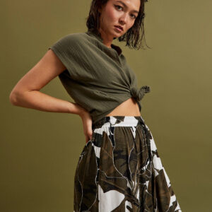 Bawełniana koszula z dekoltem w serek oliwkowa