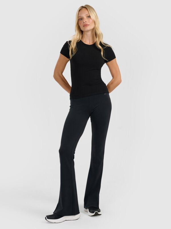 4F T-shirt slim gładki damski - czarny