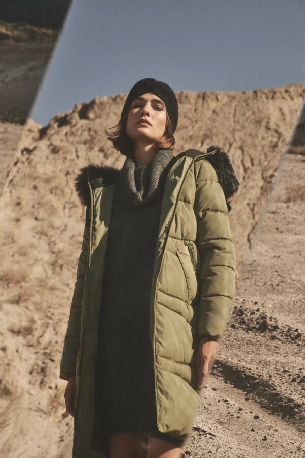 Pikowana kurtka z ocieplanym kapture