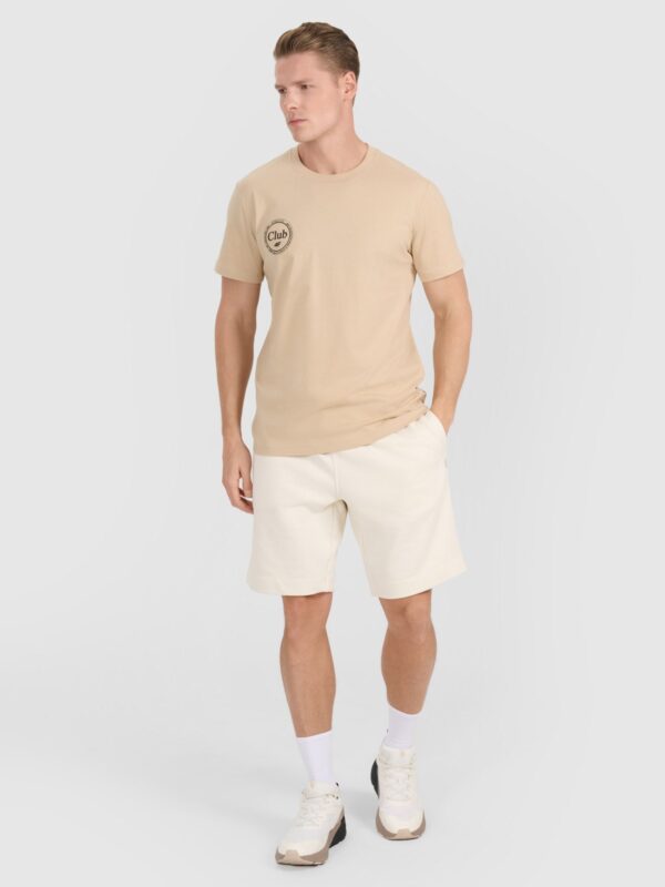 4F T-shirt regular z nadrukiem męski - brązowy