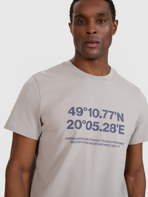 9a4963e3365a27622a515b5ca70f63abea4728ea 4F T-shirt regular z nadrukiem męski - szary