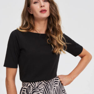 Dopasowana bluzka z krótkimi rękawami czarna