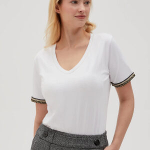 Bawełniana bluzka z dekoltem w serek i ozdobnymi rękawami biała