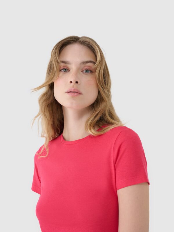 a3f6434278fde6e144a72ed6420212542f6775b7 4F T-shirt slim z modalem damski - różowy