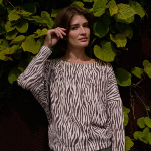 Bluza w zwierzęcy wzór beżowa