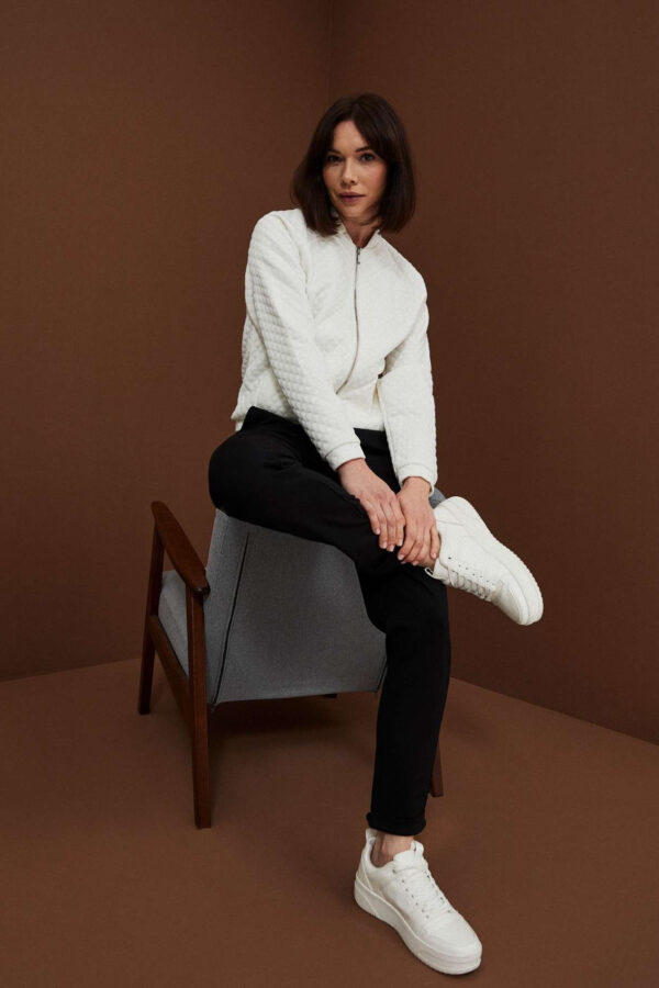 Gładkie spodnie z lampasami czarne