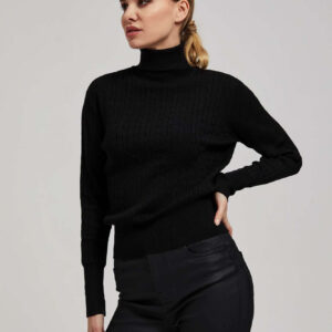 Cienki sweter z golfem czarny