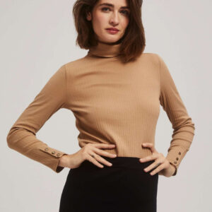 Prażkowana bluzka w golfe