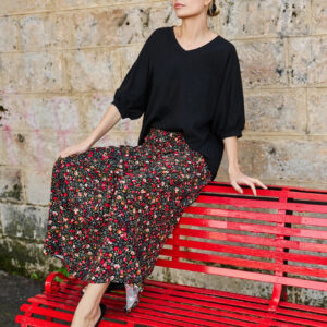 b49a81ff54b7ccefc52ed76c55cb482bed7f040f Spódnica midi w kwiaty czarna