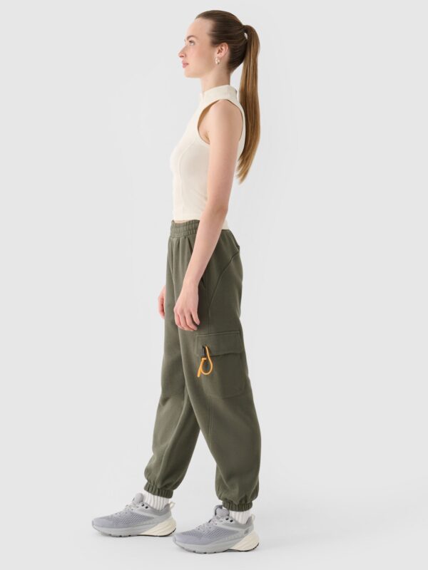 4F Spodnie dresowe joggery damskie - oliwkowe/khaki