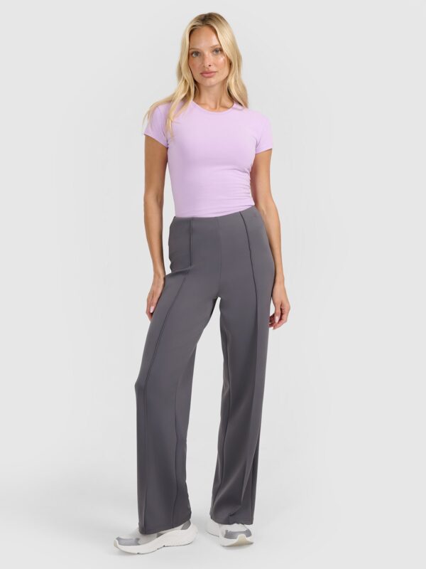 4F T-shirt slim gładki damski - fioletowy