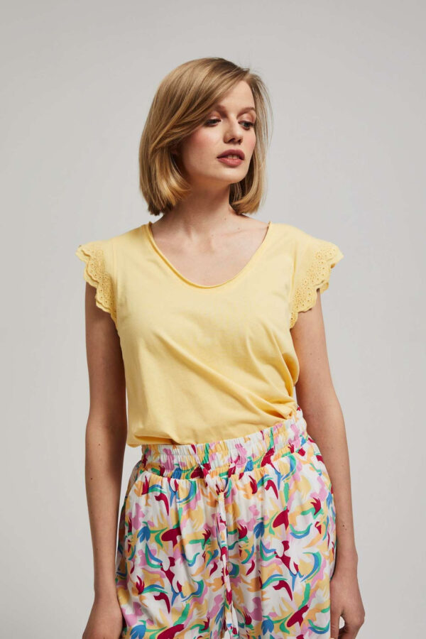 Bluzka z ozdobnym rękawem waniliowy