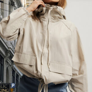 Kurtka z kapturem beżowa