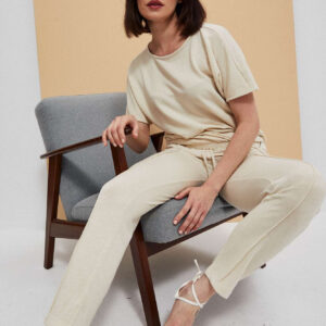 Spodnie dresowe z wiązaniem piaskowe