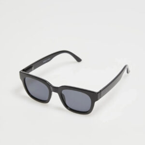 Wąskie okulary czarne