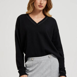 Sweter z dekoltem w serek i długimi rękawami czarny