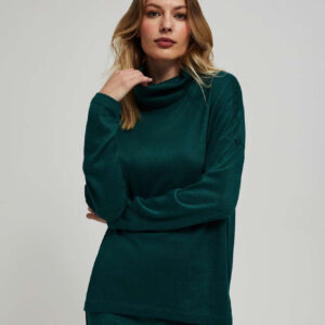 c36a23bb3ed8a4d06331817b64168b1d2218a3df Bluzka z luźnym golfe