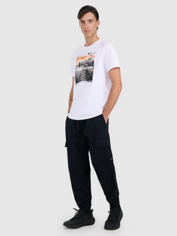 4F T-shirt regular z nadrukiem męski - biały