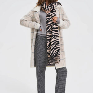 Szal w zwierzęcy wzór beżowy