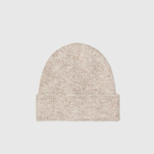Czapka z dodatkiem wełny beżowa
