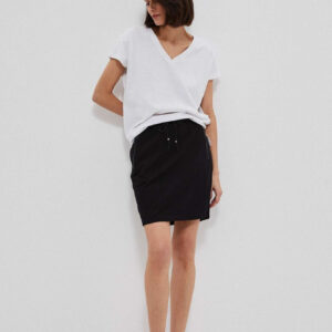 Gładka spódnica z kieszeniami czarna