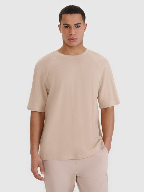 d808fc3b58d5af87a1ffdb7a644a8cd14a63fa64 4F T-shirt oversize z modalem męski - beżowy