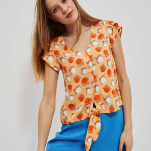 Wzorzysta koszula z wiązanie