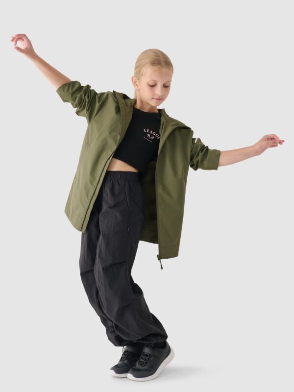 4F Kurtka przejściowa przeciwdeszczowa z gumową powłoką dziecięca - khaki 122 (6-7 lat)