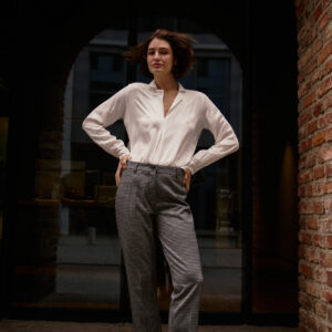 Gładka koszula z wiskozy biała