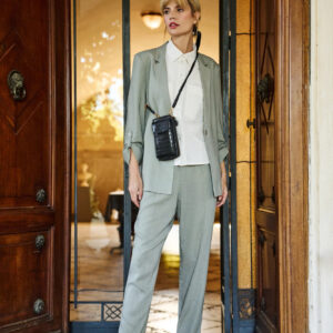 Wiskozowo-lniane spodnie oliwkowe