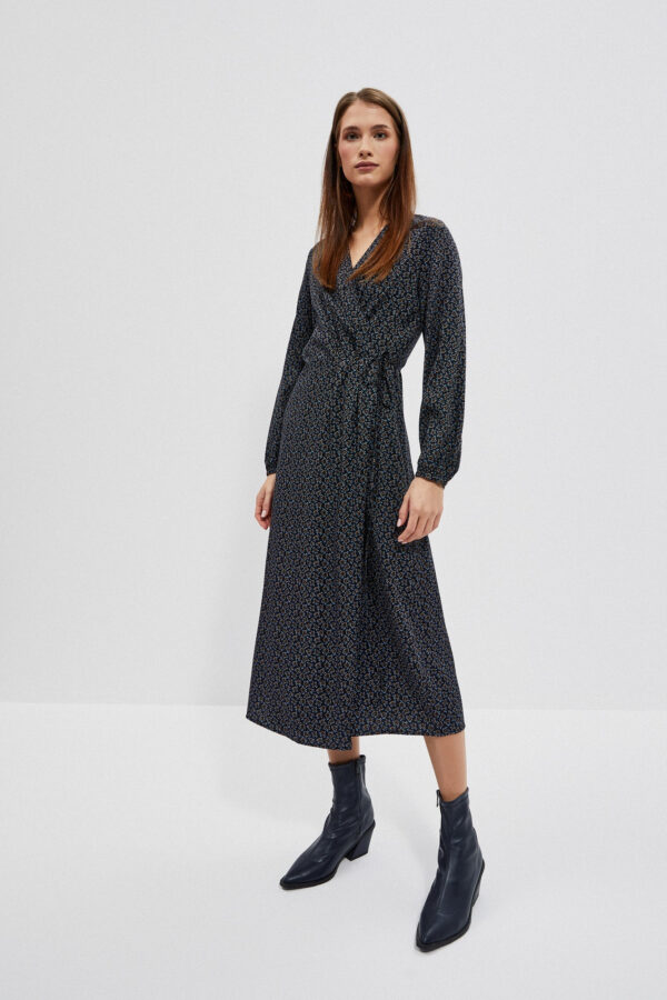e69d1fddd98403ba85adae4592c511b594dc869c Sukienka midi wiązana w talii