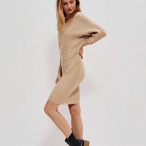ea8860071c23233a80ca794fce77829b6b8b85b7 Sukienka z prążkowanej dzianiny