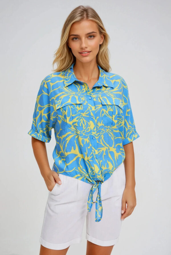 ed3e760d968ee5ff0048410c7e6c41e760b9915d Wzorzysta koszula z wiązanemi żółta