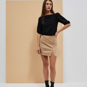 edc3c614c24be5be91252fa95fb8d57179c62544 Spódniczka mini z rozcięcie