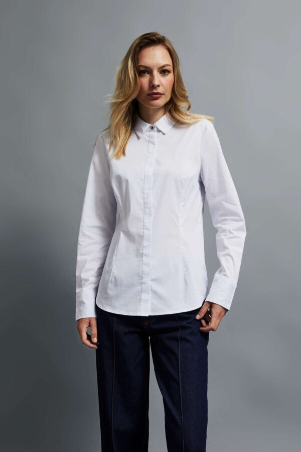 Gładka koszula biała