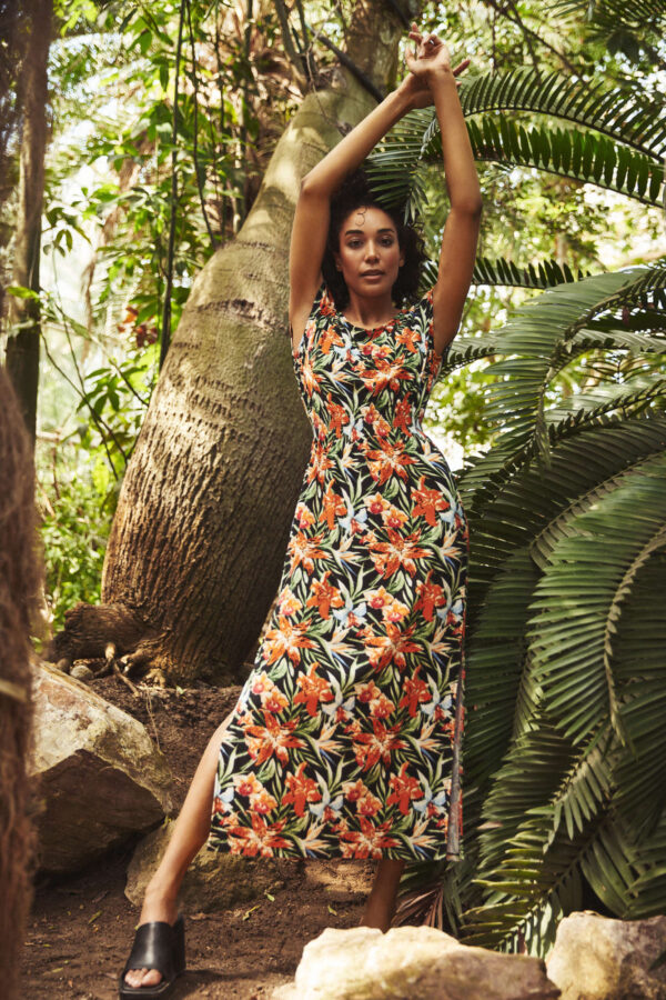 Sukienka z kwiatowym nadrukie