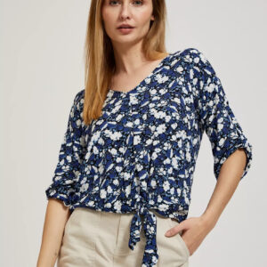 f4a42e825ef670f3a723d07c6726aca3290bdf66 Koszula w kwiaty z wiązaniem niebieska