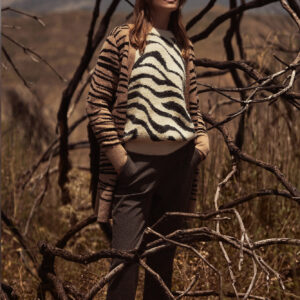 Kardigan z długimi rękwami i zwierzęcym wzorem beżowy