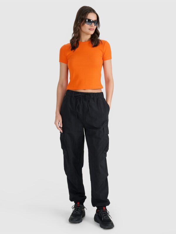 fd9ff56e5bf340e3d08839dbd132cee016ef4ba4 4F T-shirt slim z waflowej dzianiny damski - pomarańczowy