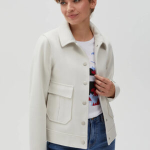 Kurtka z kołnierzem i dużymi kieszeniami beżowa