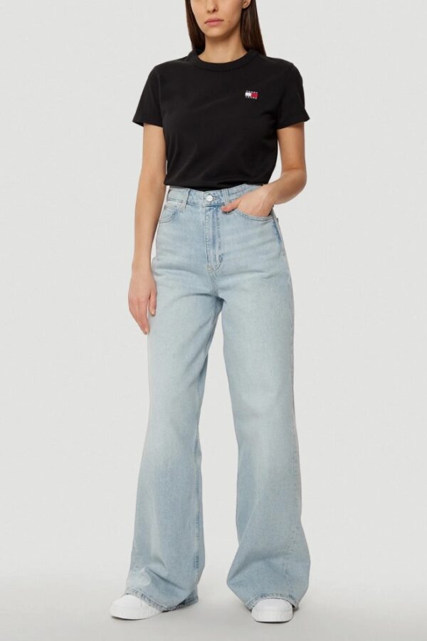 TOMMY JEANS Czarny damski t-shirt z małym logo