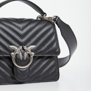 029a3779810eabb2aa9af586f32c5ed796d5641c Torebka damska Love Top Handle Mini PINKO