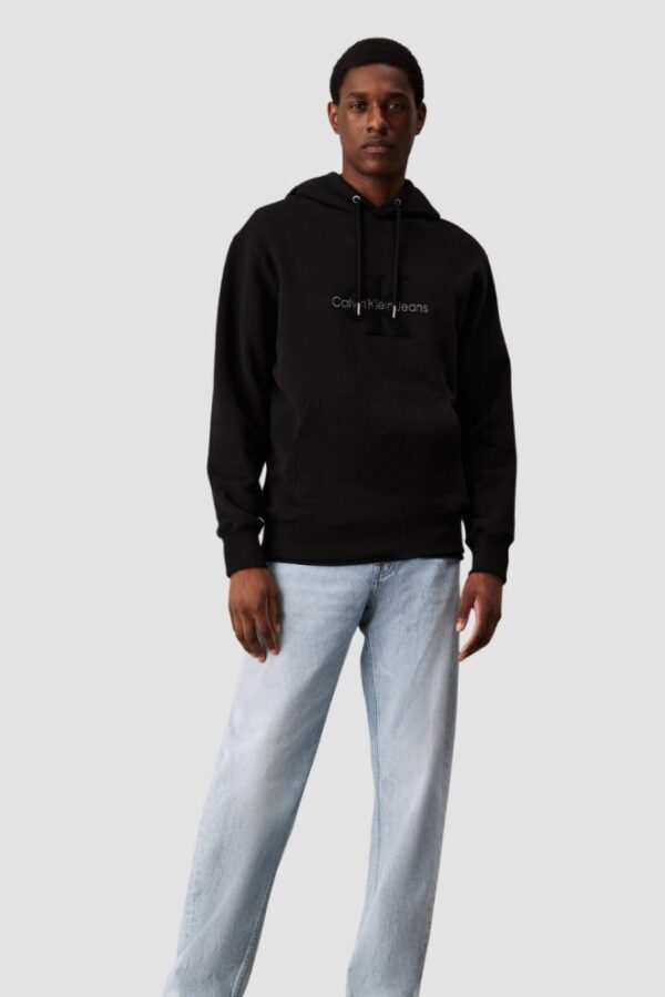 CALVIN KLEIN Czarna męska bluza z haftowanym logo