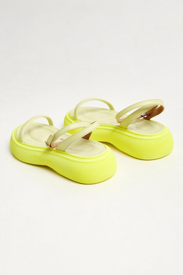 0b7d4c5e420ef2c07b4521aa72b54d9fb4bd30a5 Sandały damskie PATRIZIA PEPE