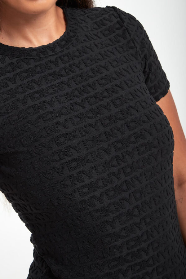 0c887ed128218769af36ef961045ace6898c2af3 T-shirt damski logowany DKNY